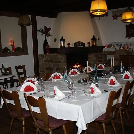 Gasthof Neun Linden Hotel