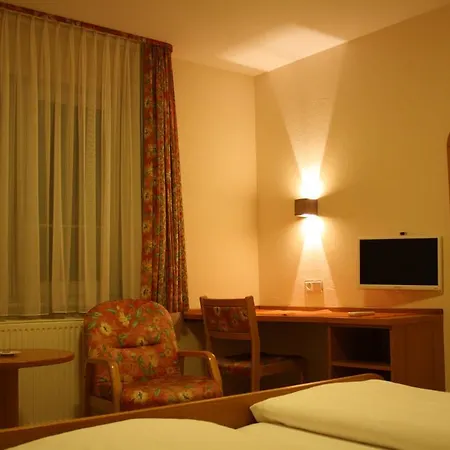 Gasthof Neun Linden Hotel